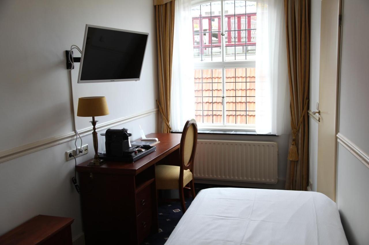 Villa-Hotel De Kroon Gennep Екстер'єр фото